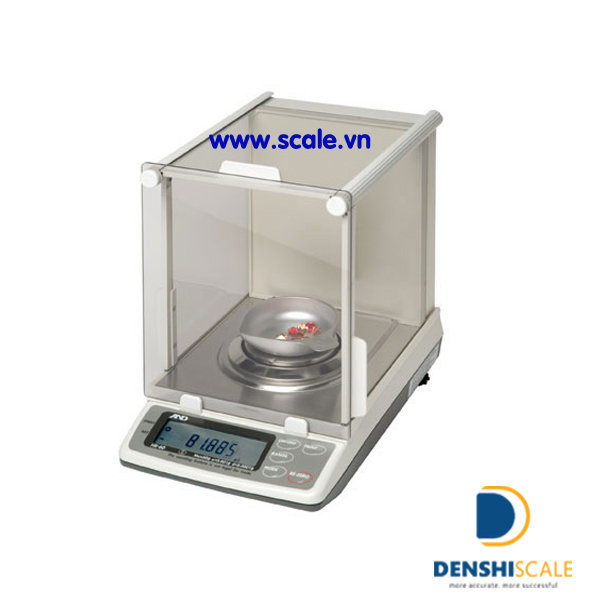 Cân phân tích 4 số lẻ